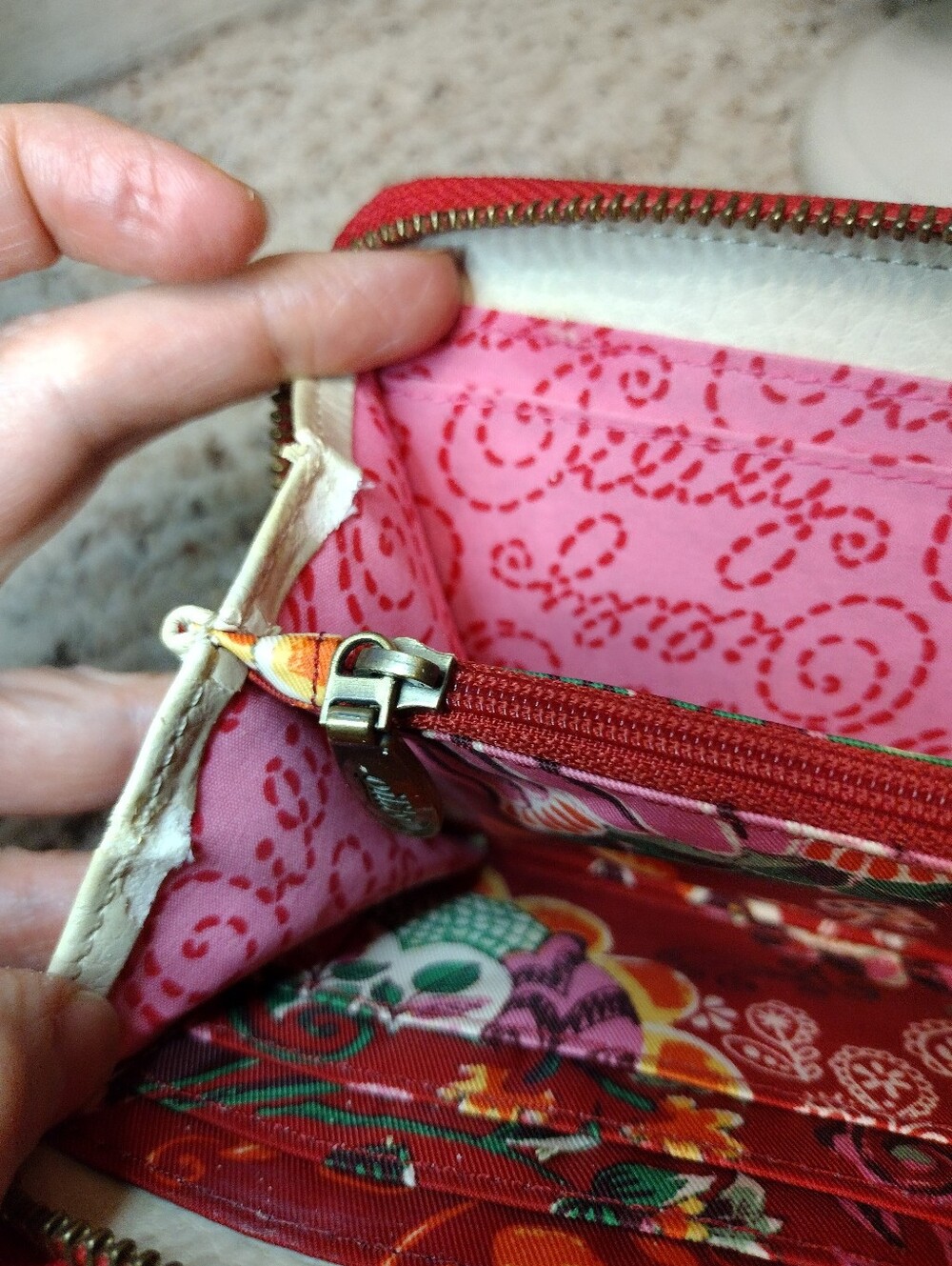 Vintage Oilily Red Multi Floral Zoey Zip Around Wallet - Picture 8 of 10
